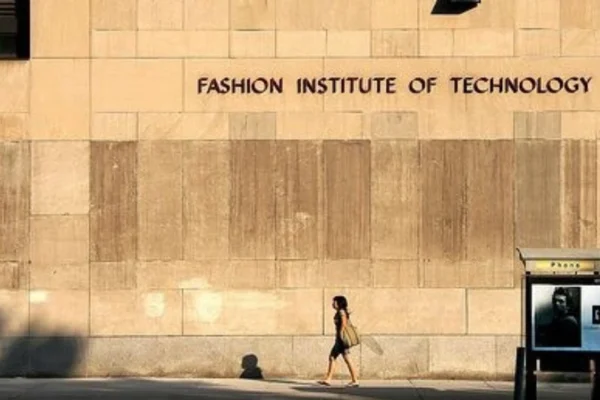 Fashion Institute of Technology campus with students walking, representing 2025 admissions and the Fashion Institute of Technology acceptance rate