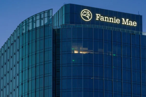 Fannie Mae at Reston Town Center: A hub of financial innovation in the heart of Reston, Virginia.